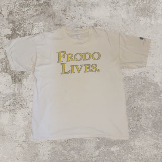 2002 Frodo Lives Lord Of The Rings White Tee